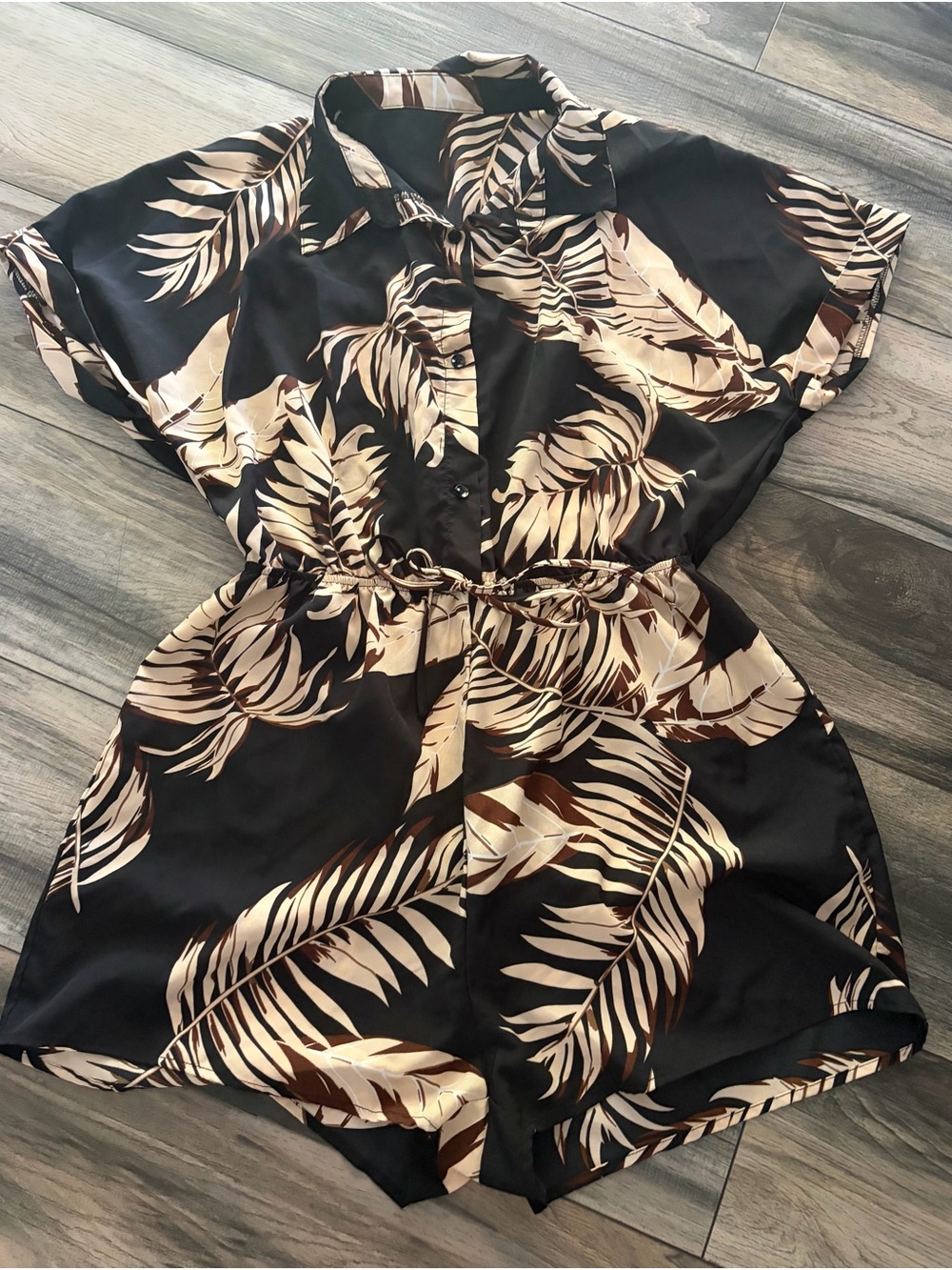 Source Unknown Black Romper with Beige Leaf Print